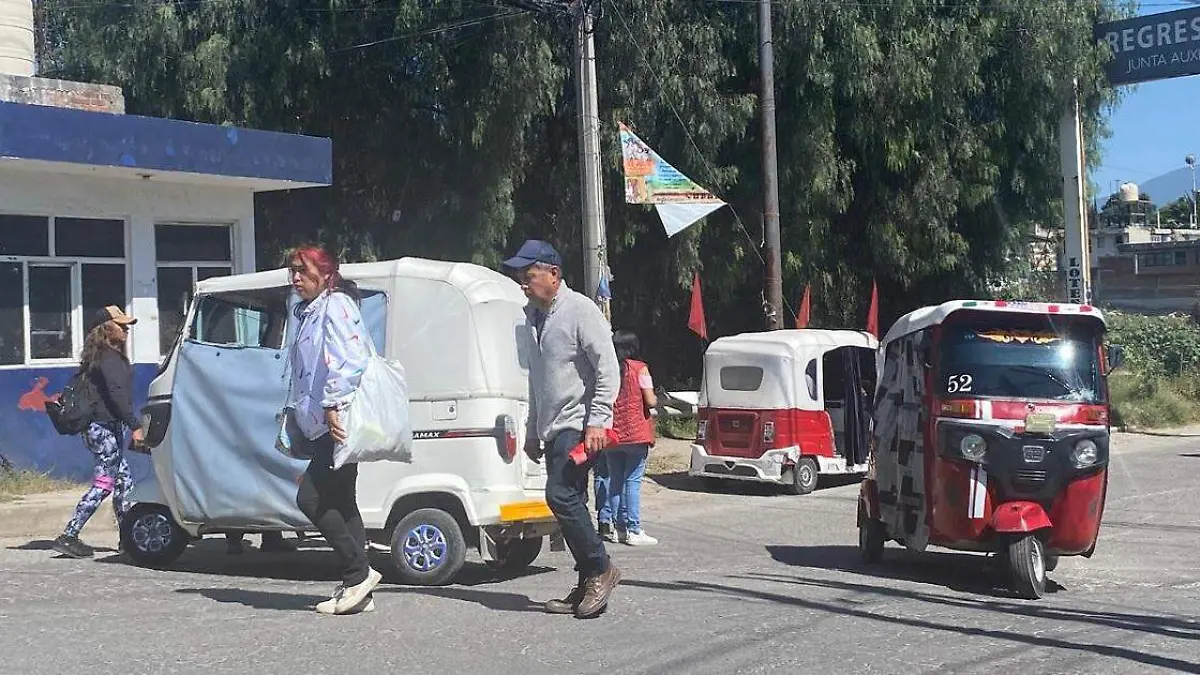 En aumento, los mototaxis y las cuotas por sus servicios en San Lorenzo Almecatla